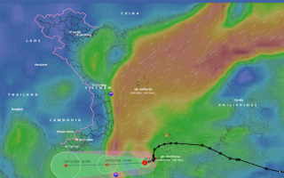 Áp thấp nhiệt đới tiến về mũi Cà Mau, nhiều tỉnh mưa cực lớn